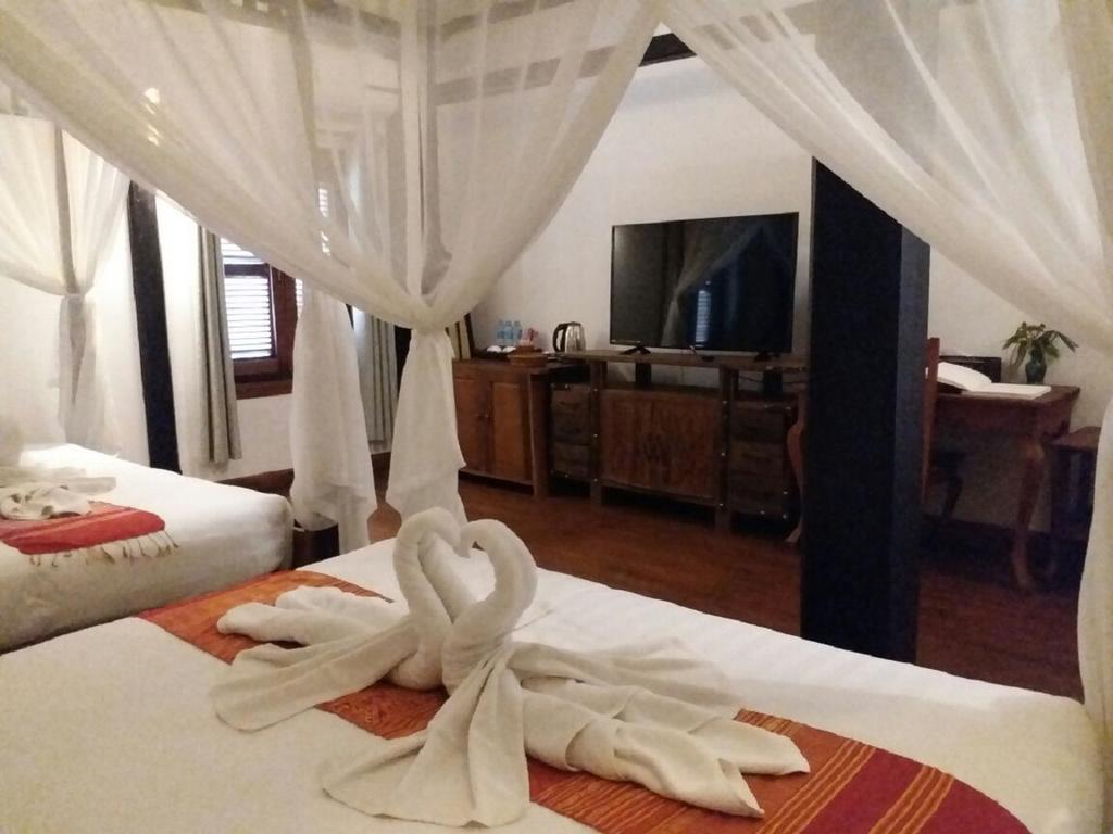 לואנג פרבאנג Royal Peacock Boutique Hotel מראה חיצוני תמונה