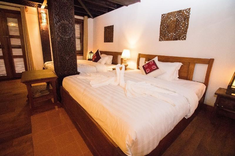 לואנג פרבאנג Royal Peacock Boutique Hotel מראה חיצוני תמונה